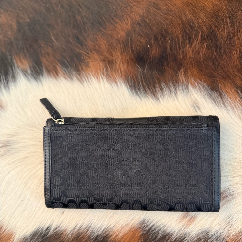 Coach Wallet - Picture 2 of 6